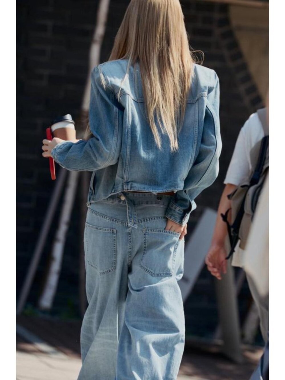 ZARA TRF MID-RISE BALLOON JEANS - Picture 4 of 7